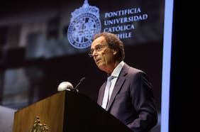 Rector De la Llera en inauguración del año académico UC: “Hoy los recursos deben orientarse hacia niños y niñas”