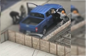 Delincuentes encapuchados y premunidos de armas de fuego asaltan a empresario en San Miguel: huyen con $35 millones