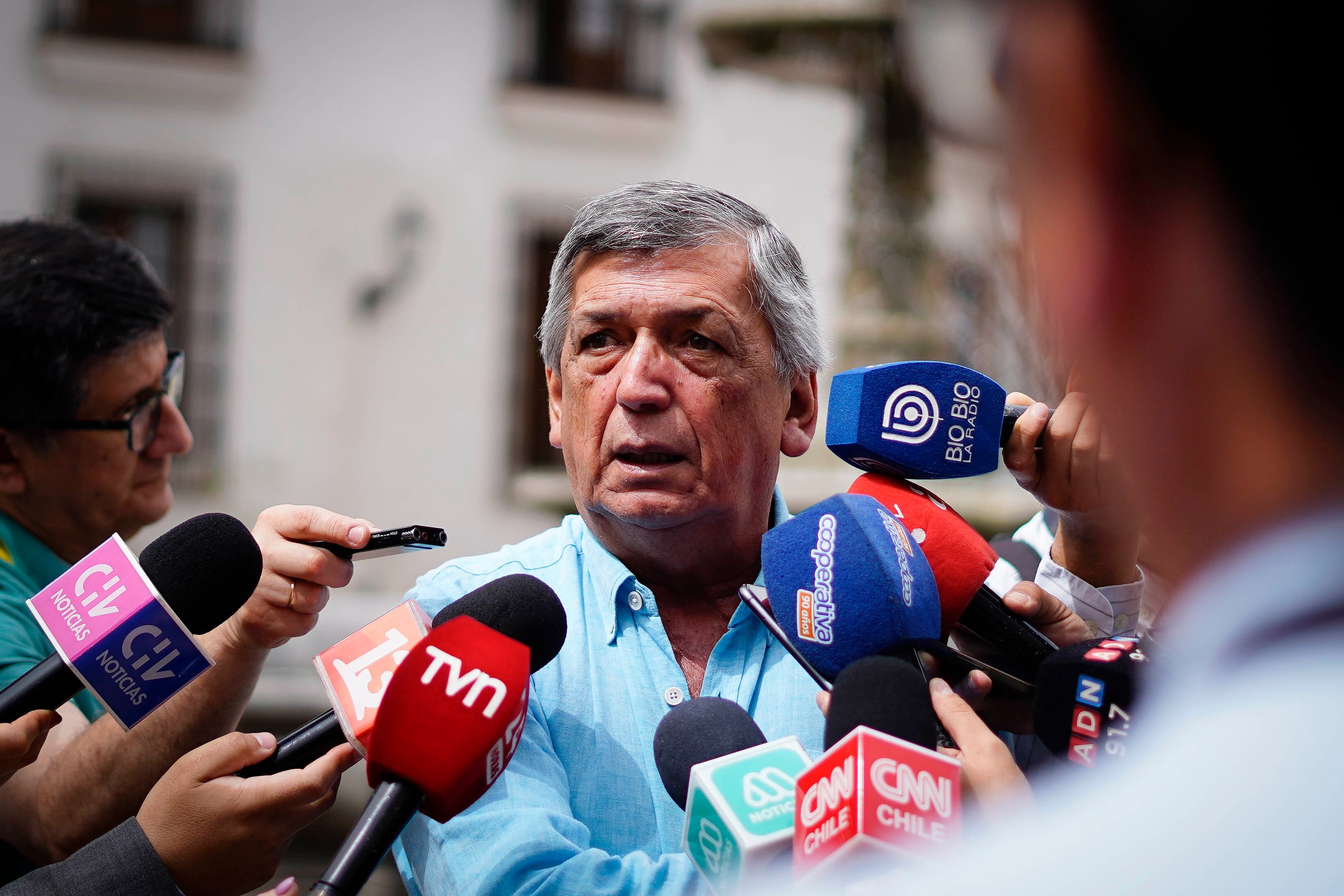 PC en la encrucijada: ¿Autocrítica o desafío a Kast?