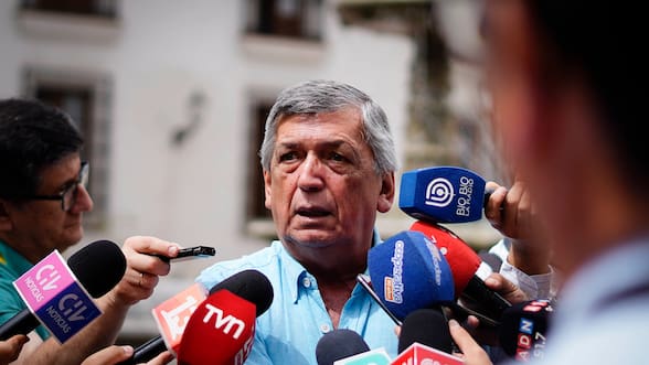 En acto de memoria a Gladys Marín: Carmona aborda posición del PC como oposición a Kast y situación de Jeannette Jara y Daniel Jadue