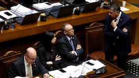 Megarreforma queda para agosto: Interior, Segpres y la Cámara frenan el tranco a Quiroz