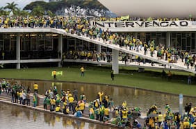 Columna de Tereza Cruvinel: Golpe adentro, casi linchada...