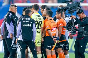 “Lo dijo sabiendo las consecuencias”: la ANFP analiza denunciar a Jorge Almirón por acusar ‘robo’ en el Superclásico