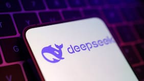 DeepSeek actualiza su inteligencia artificial y promete más velocidad con respuestas más breves