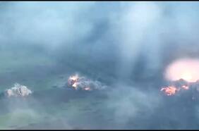 Ucrania publica registro con múltiples explosiones en un campo en la región de Donetsk