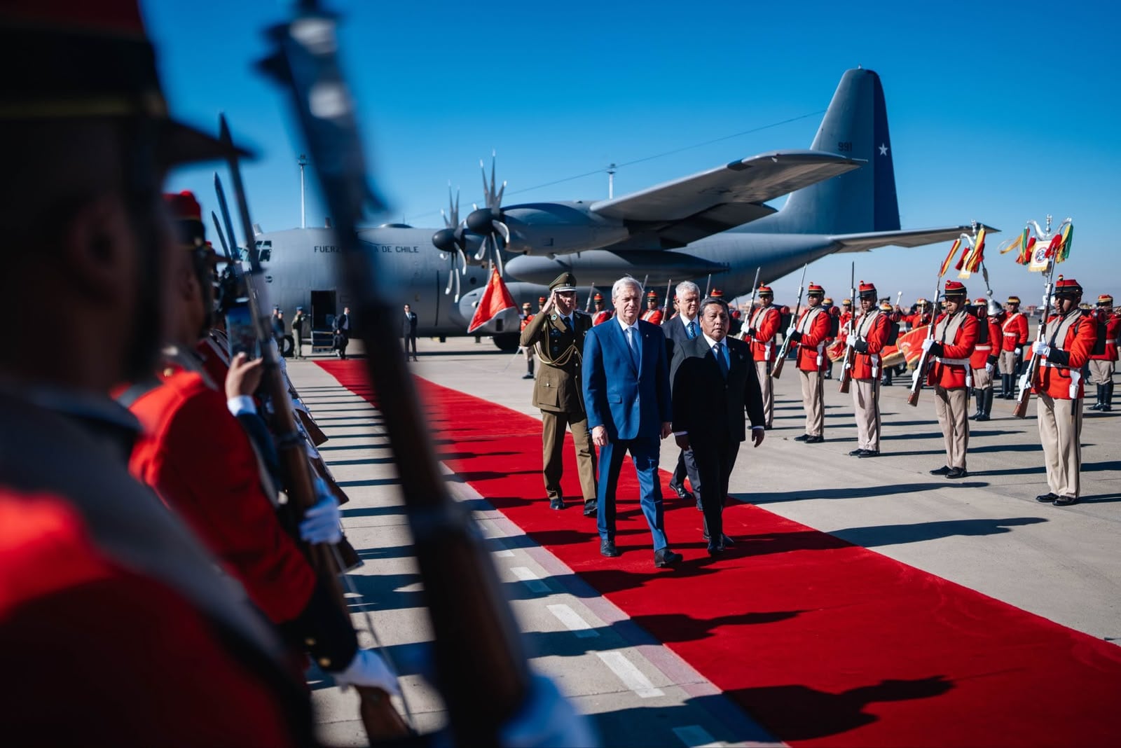 Presidente Kast aterriza a Bolivia y rompe una pausa histórica de 71 años