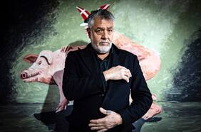 Marco Evaristti, el artista chileno que exhibió cerdos en Dinamarca: “En Chile no se atreven a exponer mi obra. Las galerías me tienen miedo”