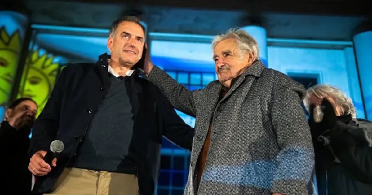 Preocupación por Mujica: Yamandú Orsi revela delicado estado de salud y ausencia en las urnas