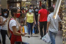 Gobierno forma mesa de trabajo para buscar acuerdo en jornada laboral para el comercio