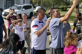 Bolsonaro es internado en hospital de Florida por fuertes dolores abdominales