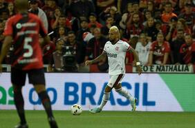 Entre pases y recuperaciones: los notables números de Arturo Vidal en la clasificación del Flamengo en la Copa de Brasil
