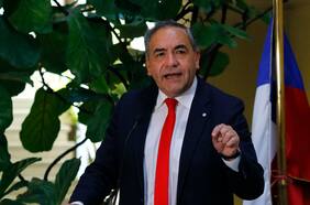 Espinoza en picada contra timonel de RD por caso Democracia Viva: “Ha sido un chiste la forma como ha conducido a su partido”