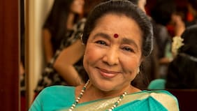 Muere a los 92 años Asha Bhosle, leyenda de la música india y artista con más grabaciones de la historia