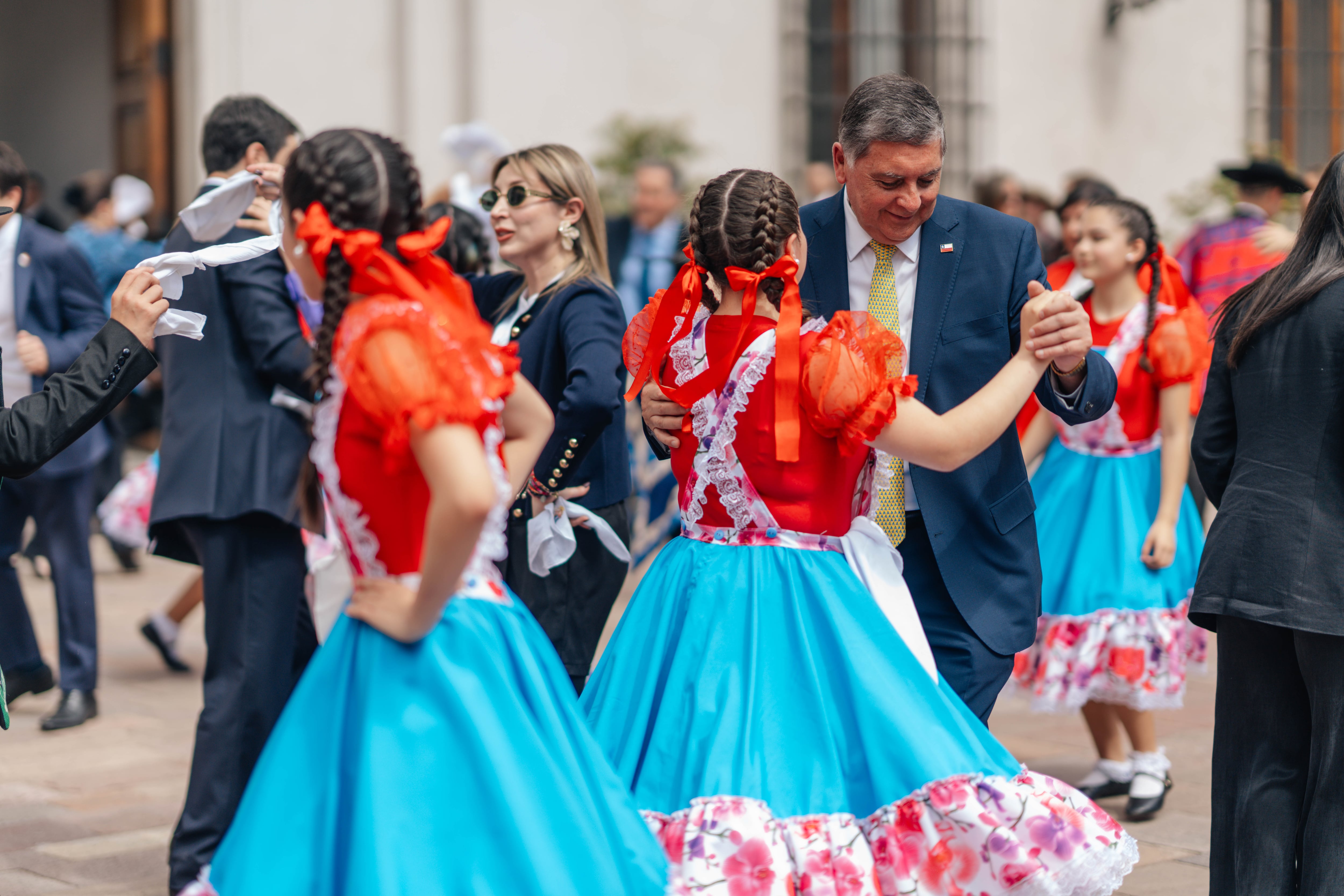 Presidente Kast encabeza su primer esquinazo y recalca que Chile “es una patria donde cabemos todos”