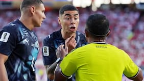 La Ley Prestianni llega al Mundial: Almirón se cubre la boca y es expulsado en el duelo entre Paraguay y Turquía