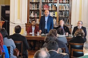 Seminario Salud, Socialismo Democrático y Futuro: la jugada de los aliados de Jara para incidir en su programa sanitario