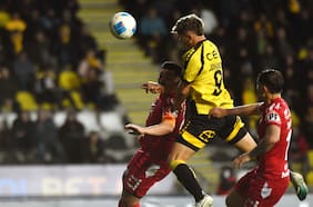 La suerte del campeón: Coquimbo Unido gana en los descuentos y camina firme rumbo a la corona