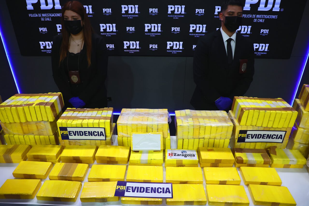 Lideraba desde la cárcel: PDI desarticula banda e incauta más de 400 kilos de droga en La Florida y Pudahuel