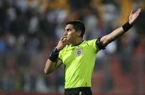 Denunció a la barra del Cacique el año pasado: el árbitro que dirigirá el clásico entre la UC y Colo Colo