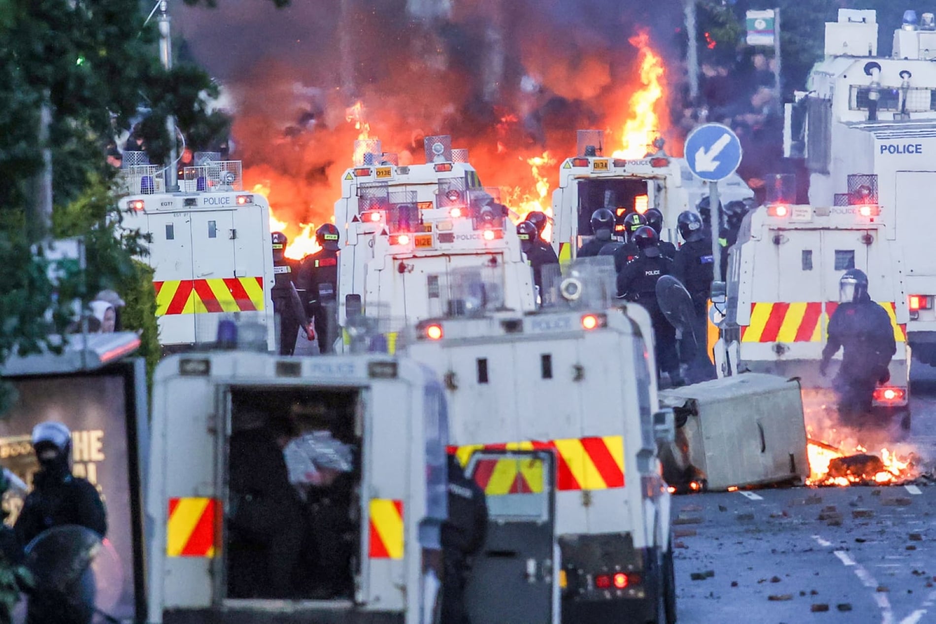 El caso que desató las violentas protestas contra la migración en Belfast