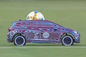 El Volkswagen ID.3 mueve la pelota en la final de la Eurocopa