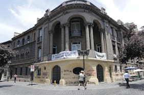 Partido Radical llega a su fin: tras su disolución los bienes de la histórica colectividad pasarán a la Gran Logia de Chile