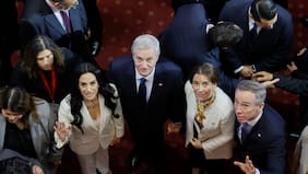 Reformas políticas: la creciente presión para impulsar la otra “agenda no prioritaria” para La Moneda