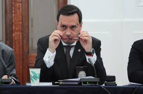 Director de la PDI ordena sumario tras detección de Contraloría por extranjeros expulsados que retornaron al país