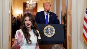 Chileno es arrestado por robar cartera a secretaria de Seguridad de Estados Unidos