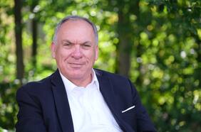 Entrevista a Alfredo Zamudio, director de la misión de Chile del Centro Nansen para la Paz y el Diálogo