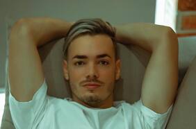 “No siente cariño por su abuelo”: quién es Sandro, el nieto influencer de Fidel Castro