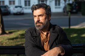 Los gatos dominarán a los humanos: el nuevo libro sobre felinos de Alberto Montt