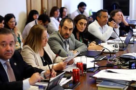 Incendios ponen más presión a las arcas fiscales 2026 y enredan discusión sobre el reajuste