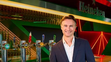 El CEO de Heineken renuncia tras 6 años en el cargo