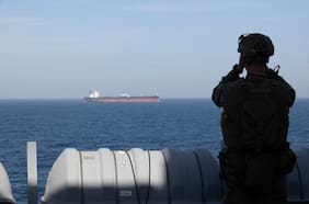 Irán confirma el cierre del estrecho de Ormuz hasta que EE.UU. levante el bloqueo