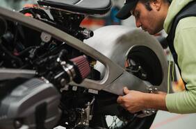 ¿Quieres saber más de motos? Inacap imparte diplomado de mecánica