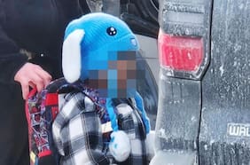 Agentes del servicio migratorio de EE.UU. detienen a niño de 5 años en operativo en Minnesota