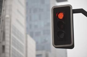 Google quiere “manejar” los semáforos de todo el mundo