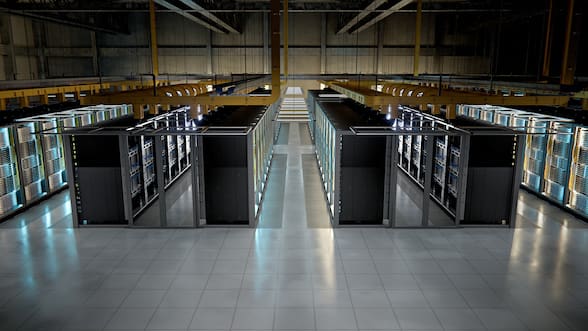 Cómo es AMD Helios, la plataforma unificada a escala de rack para acelerar el desarrollo de la IA