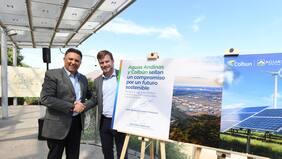 Aguas Andinas y Colbún firman acuerdo para impulsar un futuro sostenible con energía 100% renovable.