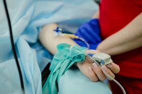 El arrepentimiento más común entre las personas que van a morir, según una cuidadora de pacientes terminales