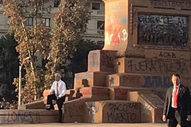 Piñera-Plaza-de-la-dignidad