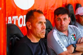 DT de Palestino arremete contra el árbitro tras la caída ante la U: “La mano existió, pero decidió no sancionar”