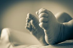 Adolescente de 15 años es detenida por presunto intento de asfixiar a su hijo de cinco meses en Valparaíso