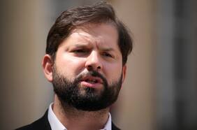 “Cómo se les ocurre”, “con qué cara”: Boric califica de “inaceptable” presión de la UDI para que remueva a Jackson como condición para retomar mesa previsional