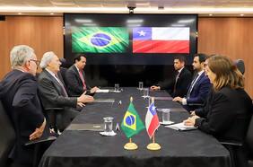 Gobierno se reúne con autoridades de Brasil y Colombia para fortalecer seguridad penitenciaria