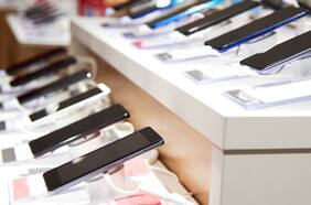 “Llamado de emergencia”: importaciones de celulares se desploman y confirman el enfriamiento de la economía