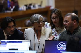 Inminente choque constitucional: oposición advierte que si gobierno no separa su megaproyecto recurrirán al TC