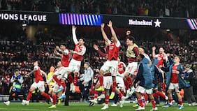 Redes sociales de Arsenal celebran con todo el nuevo título del club en la Premier League