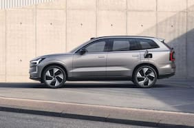 Mejor Auto Ecológico Enchufable: Volvo EX90